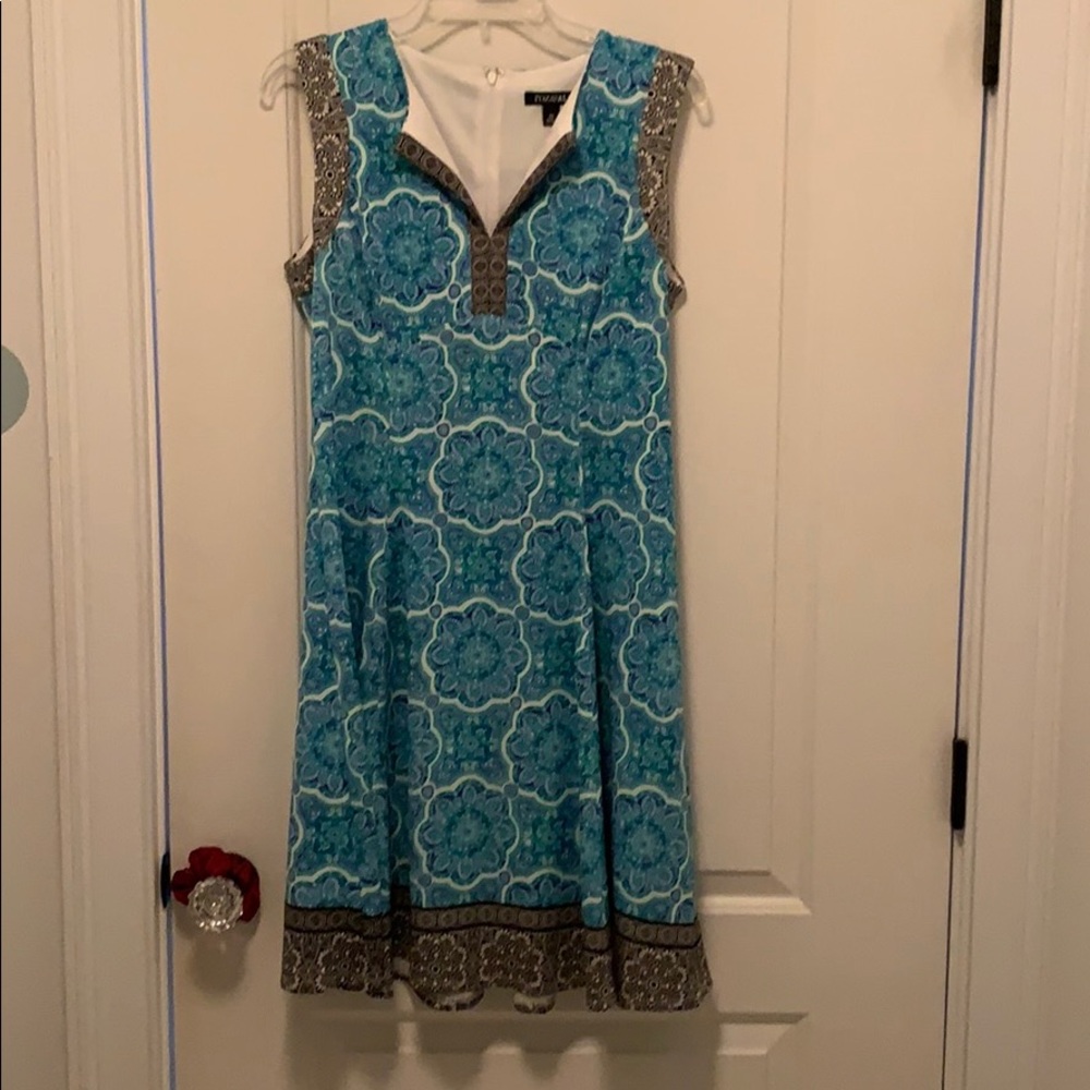 Roz & Ali colorful dress